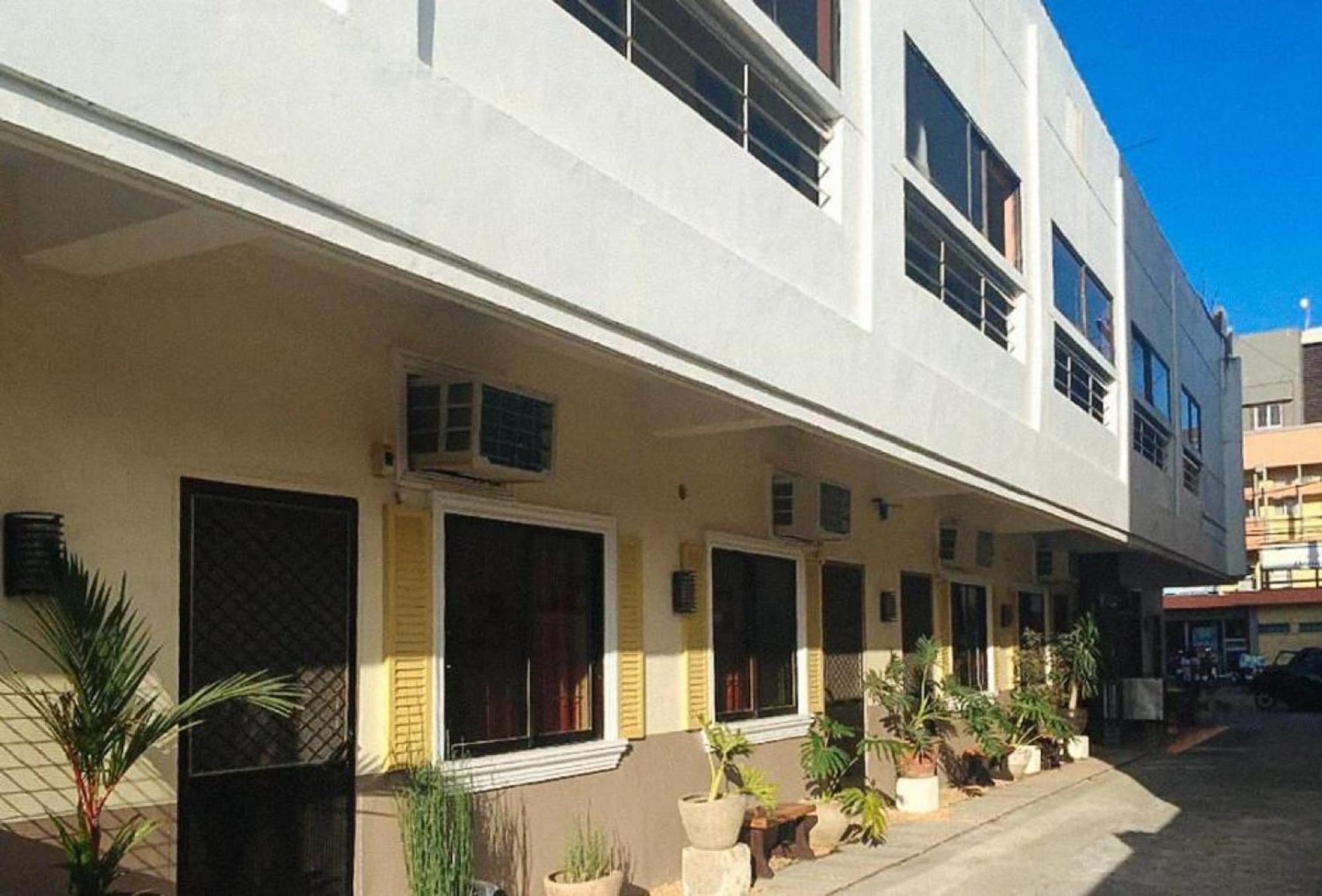 Reddoorz Near Colgante Bridge Naga City מראה חיצוני תמונה