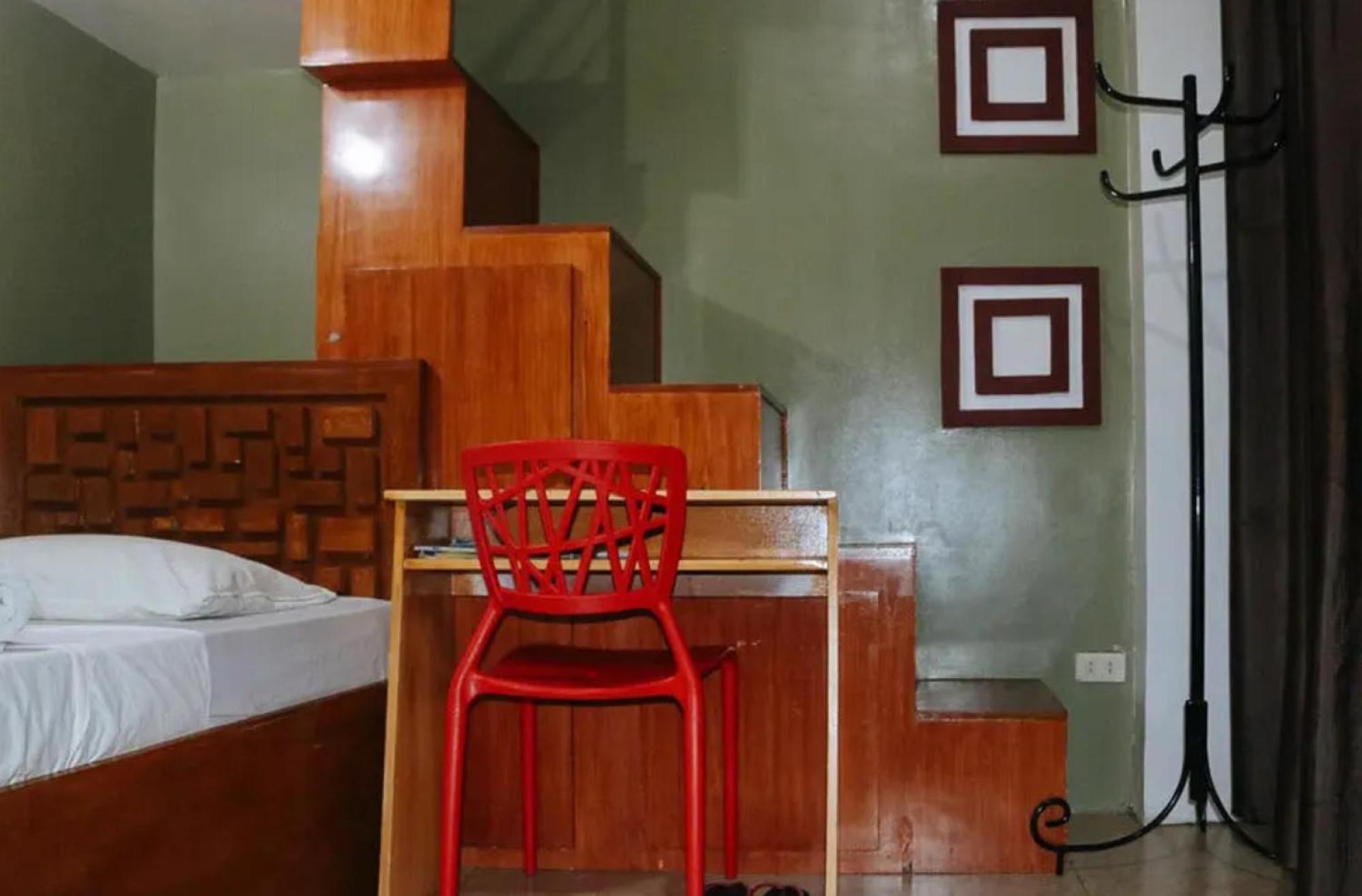 Reddoorz Near Colgante Bridge Naga City מראה חיצוני תמונה